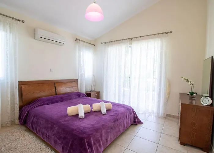 Fortuna - Elegant 3br Retreat Near Coral Bay Peyia