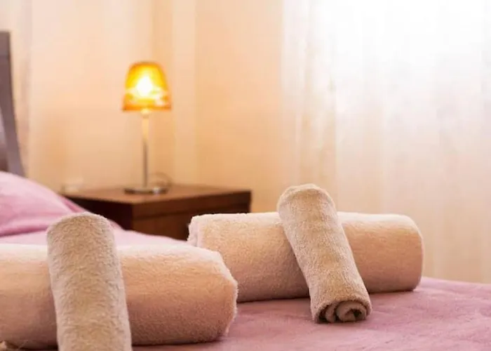 Casa vacanze Fortuna - Elegant 3br Retreat Near Coral Bay *